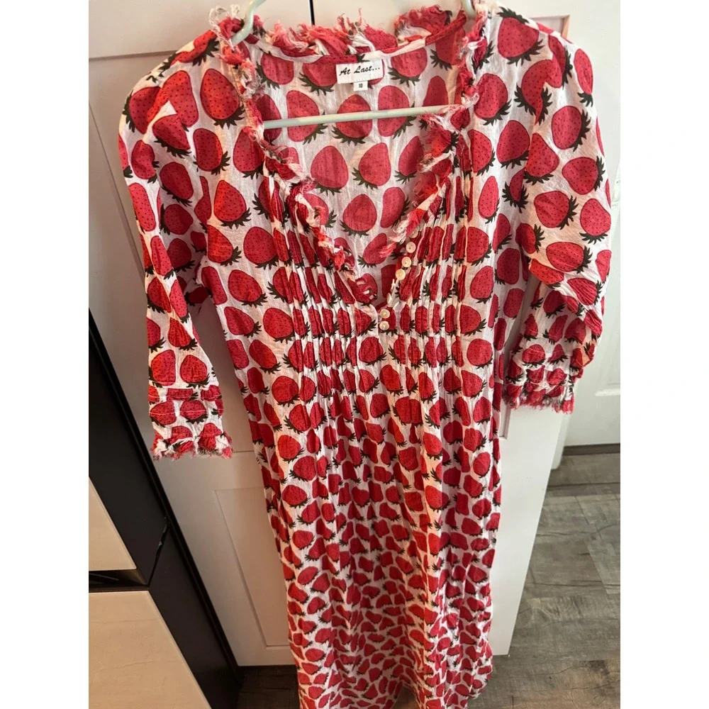 At Last Strawberry Print Midi Dress Red White Frayed Edge Size 10 Cottagecore